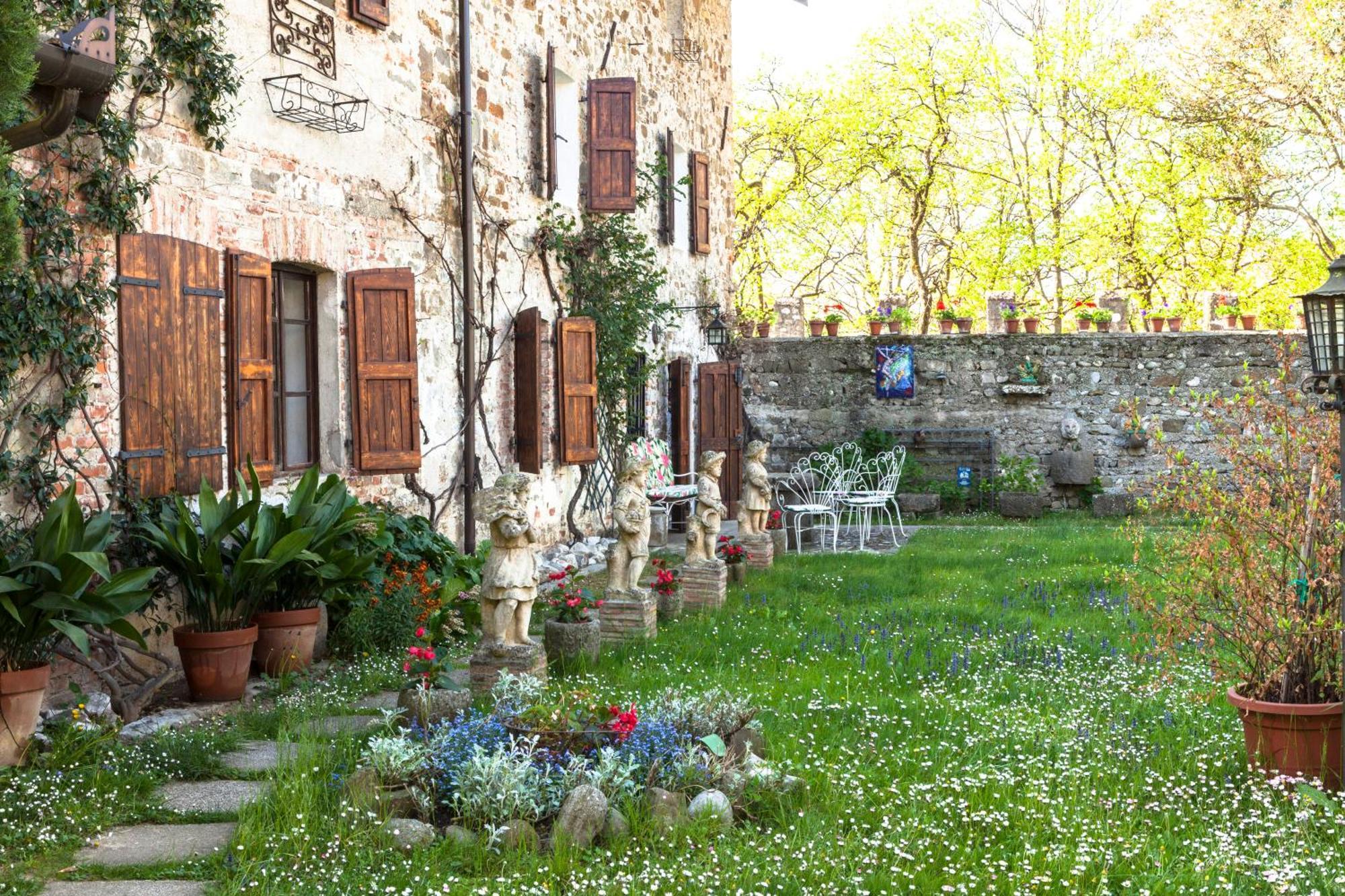 B&B La Casa Del Sole Manzano Exteriér fotografie